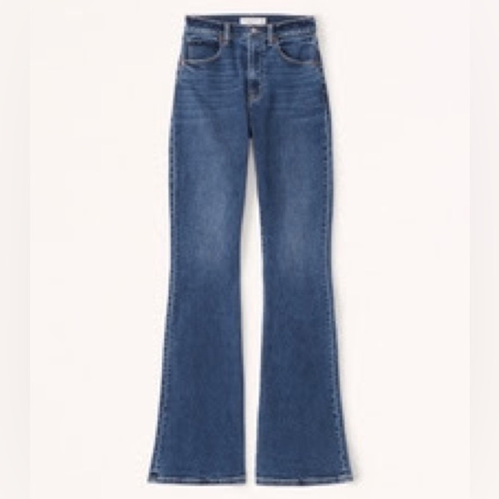 Abercrombie Ultra High Rise Flare medium wash, size 26